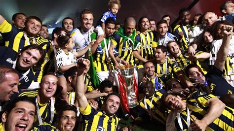 2010 2011 sezonunun şampiyonu Fenerbahçe Eurosport