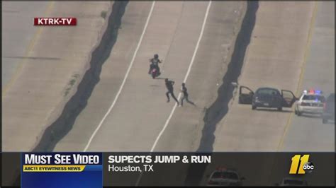 Must See Videos Car Chase Suspects Run Across Freeway