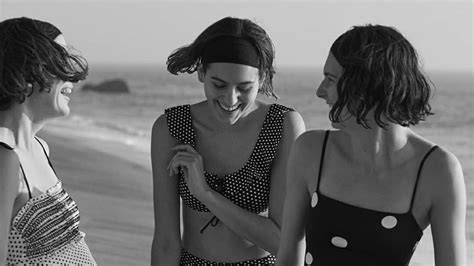 Entrar en Oysho a por un sujetador y salir con el bikini de lunares que lo petará en verano