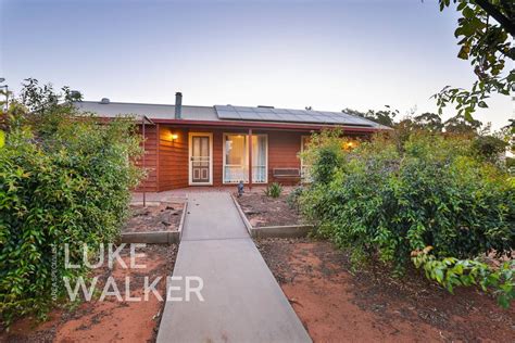 1004 Coorong Avenue Red Cliffs Vic 3496 Domain