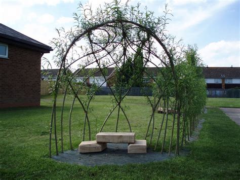 9 Natural Living Willow Structures Ideas