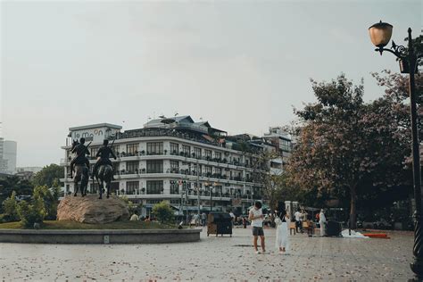Vibrant Riverside Scene in Phnom Penh, CambodiaFree Stock Photo