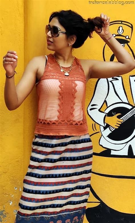 Manisha Yadav Tamil Actress T Hot Sleeveless Photo Starcelebblog