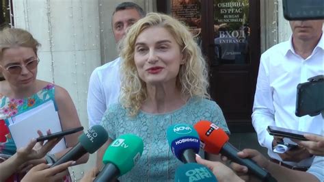 Зарица Динкова: Аз съм министър и на потребителите, не на ...