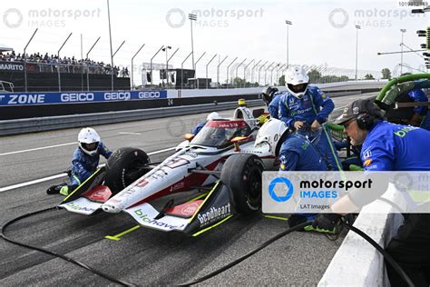 51 Sting Ray Robb Dale Coyne Racing With RWR Honda Pit Stop