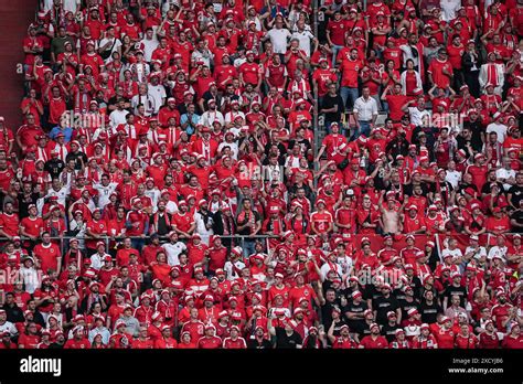 Düsseldorf Germania 17 giugno 2024 Tifosi austriaci in tribuna