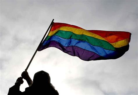 Cidade brasileira pode proibir parada LGBT Guia Gay São Paulo