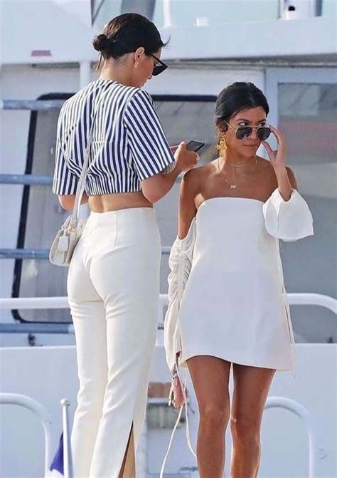 La Foto Viral De Kendall Jenner Y Kourtney Kardashian ¿diferencia De Altura O Perspectiva