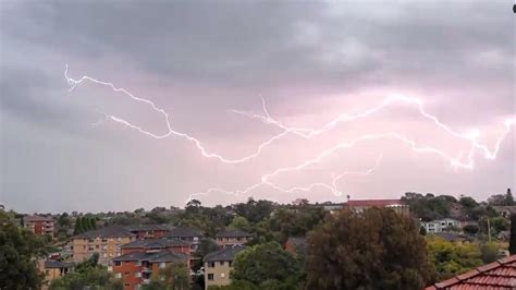 NSW and Queensland on alert as thunderstorms and lightning hit | news ...