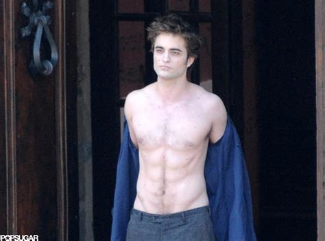 Robert Pattinson Exposes His Muscle Body Naked Male Celebrities
