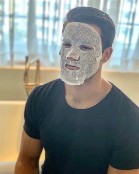 8 Best Face Masks for Men: Clean Look, Clean Skin in 2024 - RanaBeauty