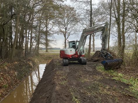 Foto Takeuchi Tb Van Gebr Hartenhof Bv