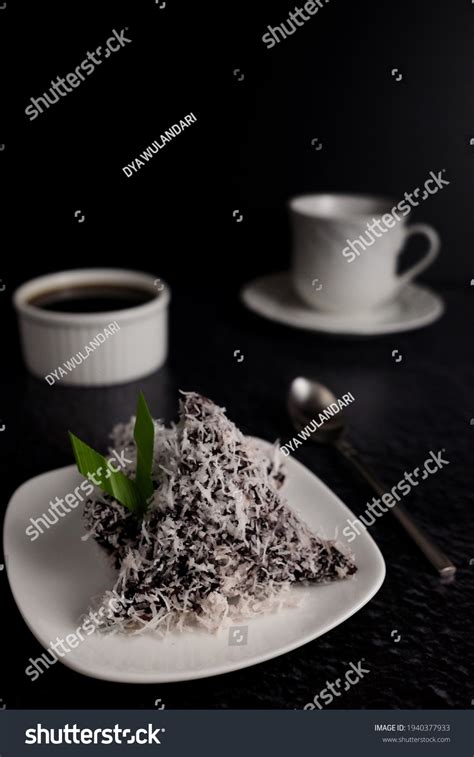 Lupis Ketan Hitam Indonesian Traditional Snack Stock Photo 1940377933