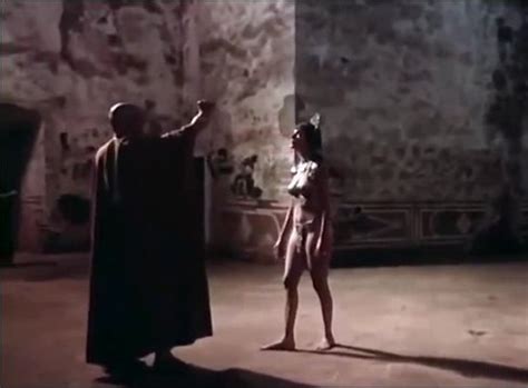 Naked Ellen Sherman In La Mansion De La Locura