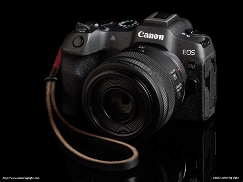 Review: Canon EOS R8