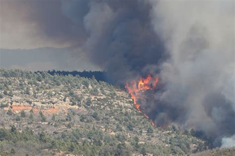 Heftiger Waldbrand In Spanien Zerst Rt Ber Tausend Hektar Land