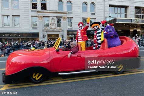 2,987 Mcdonalds Ronald Mcdonald Stock Photos, High-Res Pictures, and ...