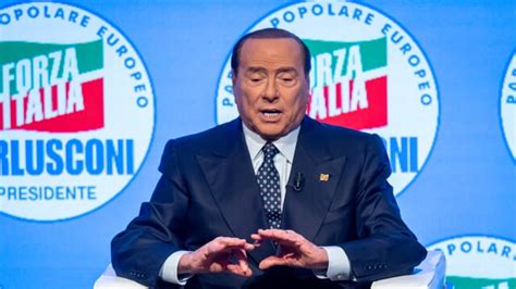 Ricovero Berlusconi Tranquilla La Quarta Notte Fuori Da Terapia Intensiva