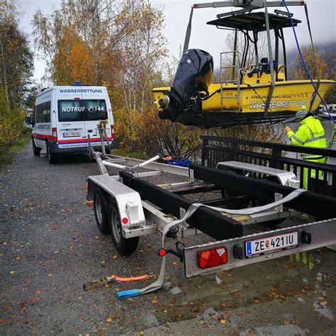 Boote Kranen Wasserrettung Zell Am See