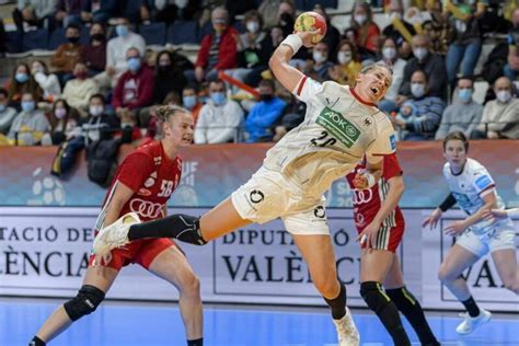 Handball Wm Zittersieg Gegen Ungarn Dhb Frauen Auf Viertelfinalkurs