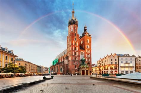 Free Walking Tour Of Krakow Book Online At Civitatis