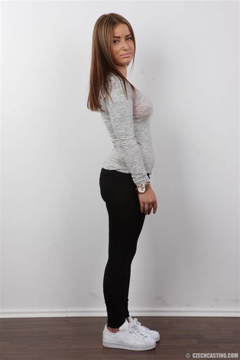 Hot Chubby Babe Poses For Photo Camera Porn Pictures XXX Photos Sex Images PICTOA