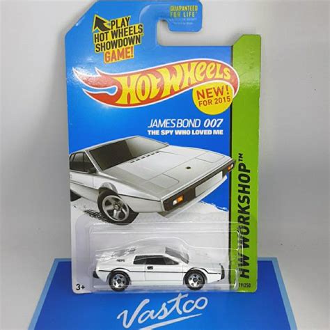 Hot Wheels James Bond Lotus Esprit S Hotwheels Hw Workshop Shopee Malaysia
