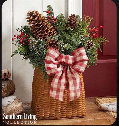 Pin by Галина on Новый год из газетных гиуб | Christmas flowers ...