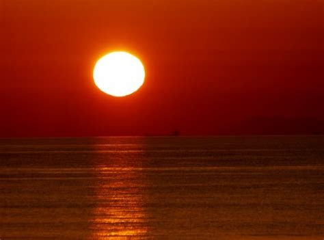 伊予灘のダルマ夕日（№7）塩屋海岸 きんじろうの一歩