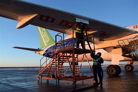 中国航油内蒙古保障c919高寒条件下系列试验飞行 中国民航网