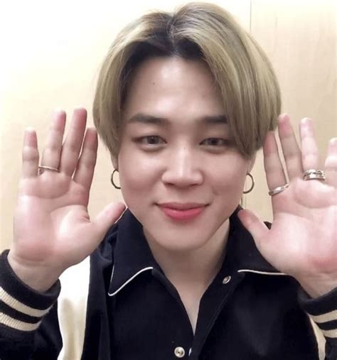 Pin By Katarina Peric On Bts Jimin Jimin Hot Park Jimin Cute