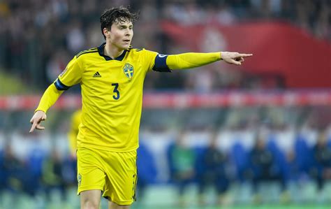 Victor Lindelof sends message to Sweden fans after World Cup heartbreak