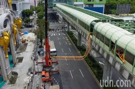 台中一捷运列车遭施工吊臂压中 事故造成1死8伤台湾万象中国台湾网