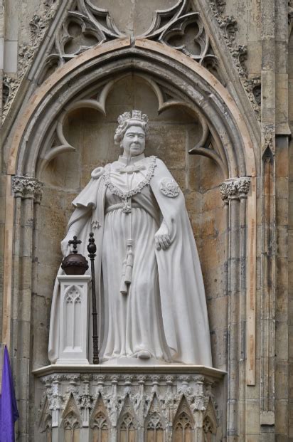 King Charles unveils first statue of his mother since she died