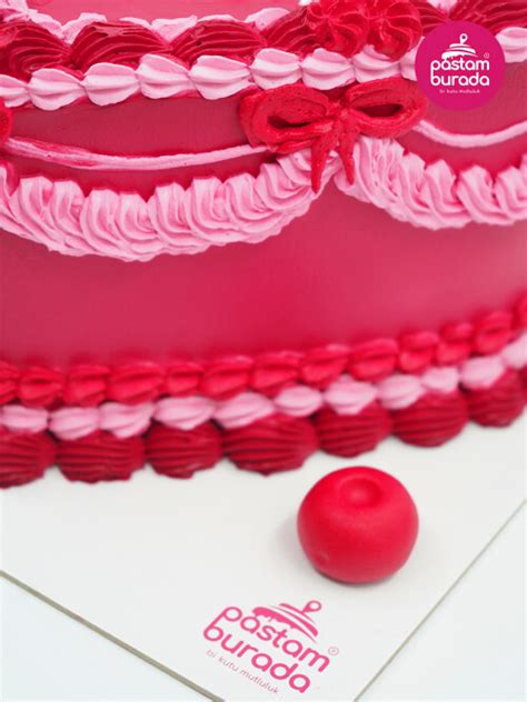 Kalp Detayl Pembe Naked Pasta