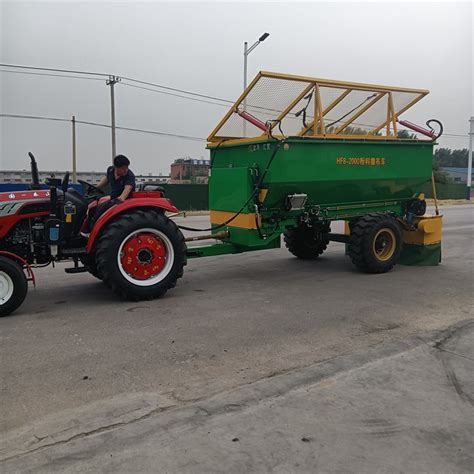 大型撒布车 工程修路撒灰机大型撒布车曲阜汇富机械制造有限公司营销部