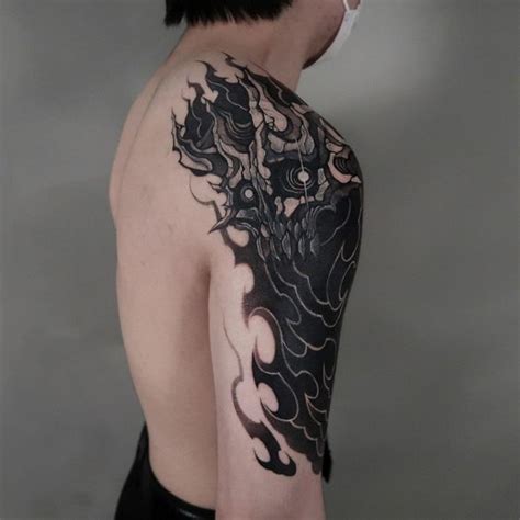 60 Blackwork Tattoo Designs Idee Per Tatuaggi Tatuaggi Idee