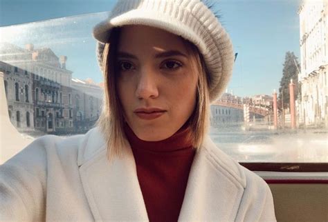 Sin miedo y en bikini la hija de Alejandro Fernández voló las redes al presumir sus curvas