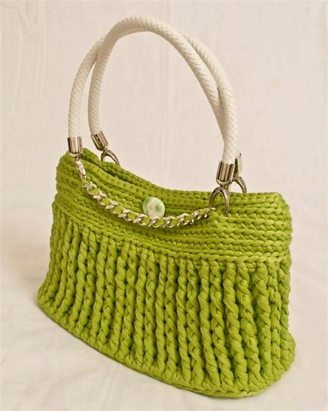 Pin De Bego A Mesones En Bolsos Y Carteras Crochet Trapillo Carteras