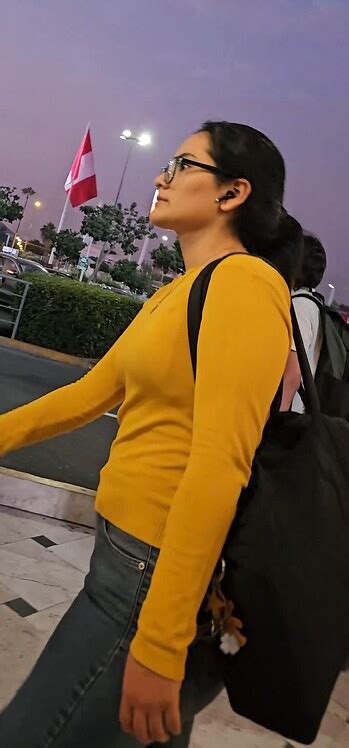 Beautiful BIG And WIDE Ass Latina Nerd In Tight Jeans OC Face Shots