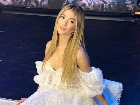 Roksana W Giel W Nowej Fryzurze I Siateczkowym Bikini Zapowiada Swoj Jestem Bardzo Szcz Liwa