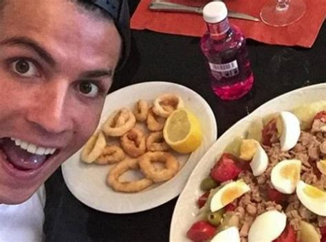 A Pranzo E Cena O Pollo O Pesce La Dieta Di Ronaldo Sei Pasti Al