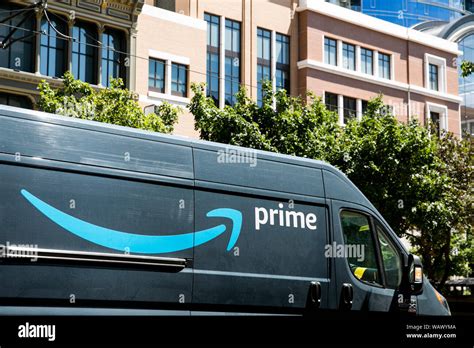 Amazon Prime Logo Stock Photos & Amazon Prime Logo Stock Images - Alamy