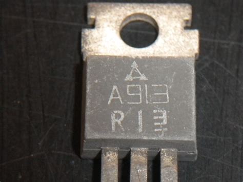 Transistor : 2SA913