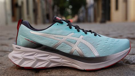 ASICS Novablast 2, análisis: review, recomendación, precio y ...