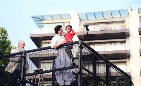 Shah Rukh Khan House Mannat | Home OF Shahrukh Khan | Mannat Interior ...