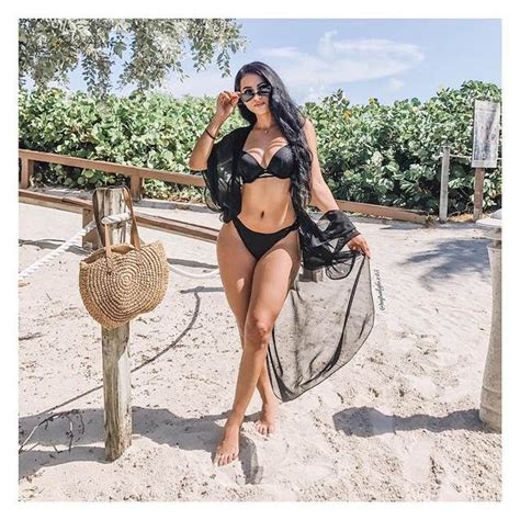 Hot Sexy Maria Palafox Bikini Pics