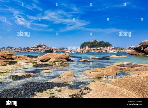 Château de Costaères à Ploumanac h Côte de granit Rose Département