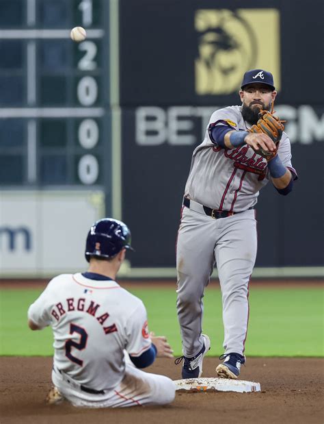 Braves Edge Astros In 10th To Complete Series Sweep Reuters