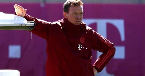 Lentraîneur Du Bayern Munich Menacé De Mort Il A Reçu 450 Messages